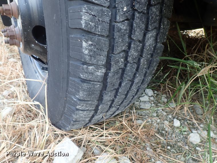 image for item DB7688 2003 Ford E450 school bus