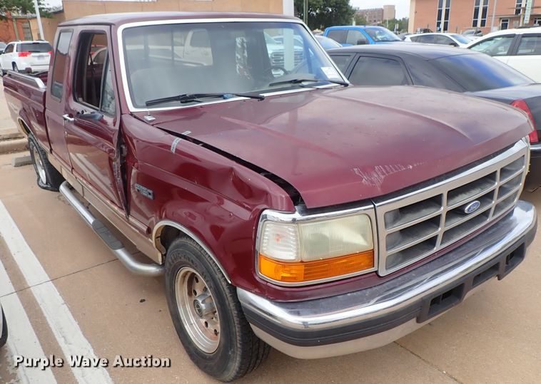 image for item DB7733 1996 Ford F150 SuperCab pickup truck