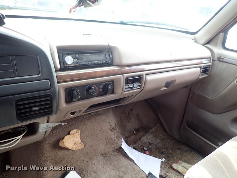 image for item DB7733 1996 Ford F150 SuperCab pickup truck