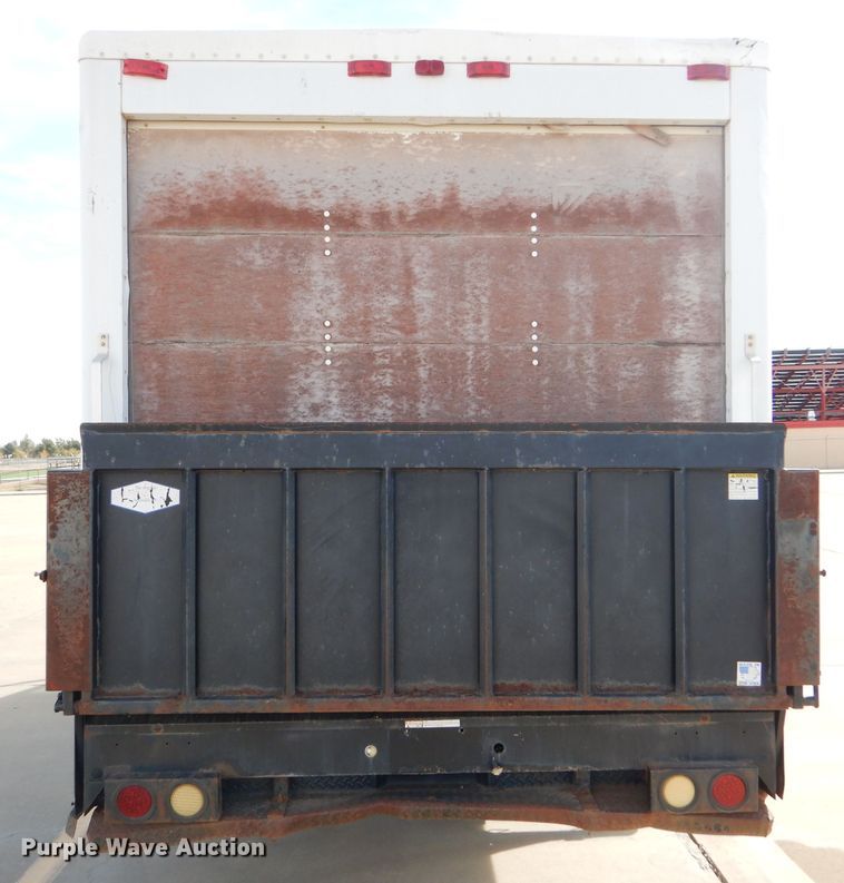 image for item DD4526 1993 Ford Econoline E350 box truck