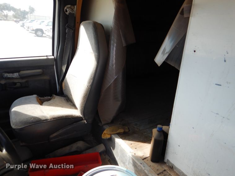 image for item DD4526 1993 Ford Econoline E350 box truck