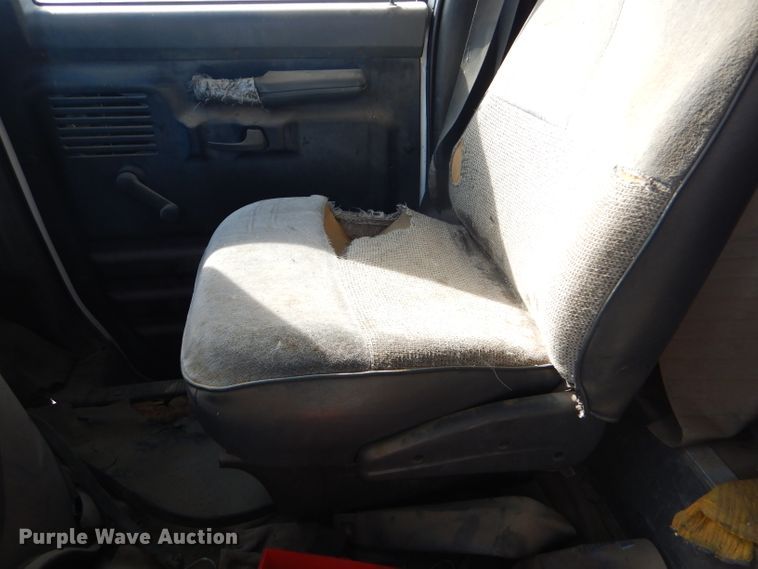 image for item DD4526 1993 Ford Econoline E350 box truck