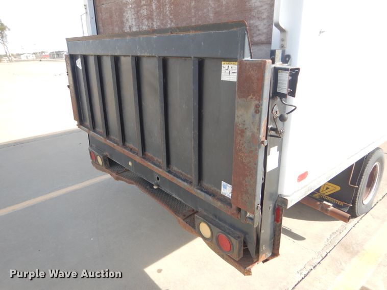 image for item DD4526 1993 Ford Econoline E350 box truck