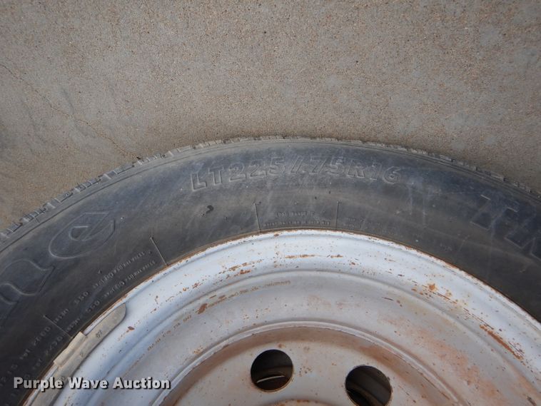 image for item DD4526 1993 Ford Econoline E350 box truck