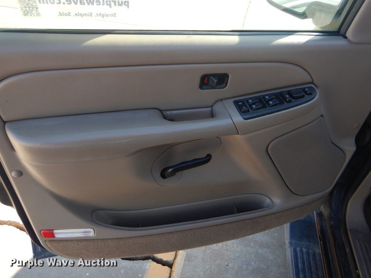 image for item DD4531 2005 GMC Yukon XL 1500 SUV