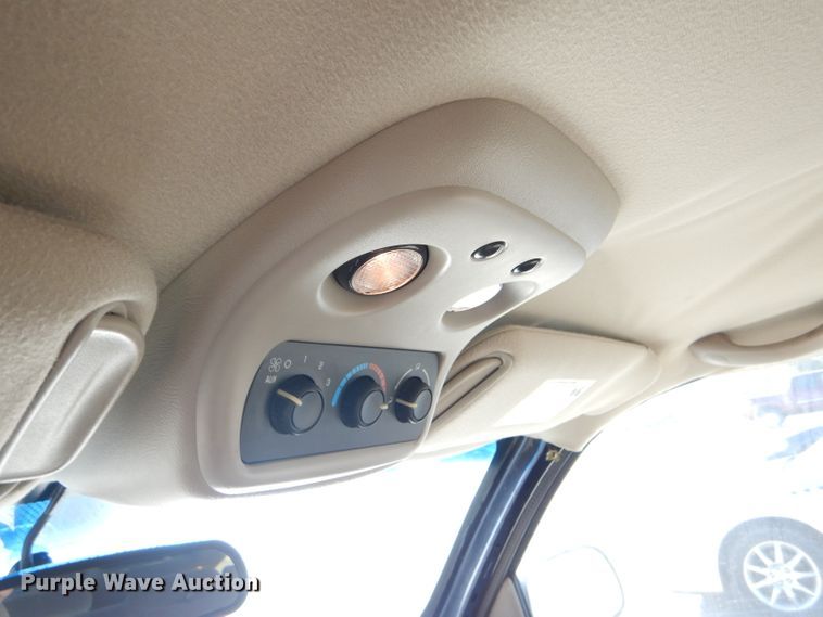 image for item DD4531 2005 GMC Yukon XL 1500 SUV