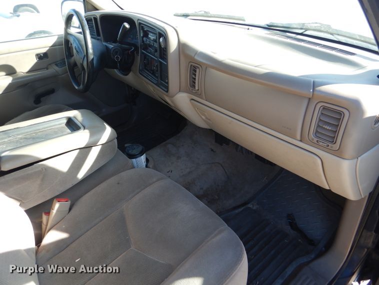 image for item DD4531 2005 GMC Yukon XL 1500 SUV