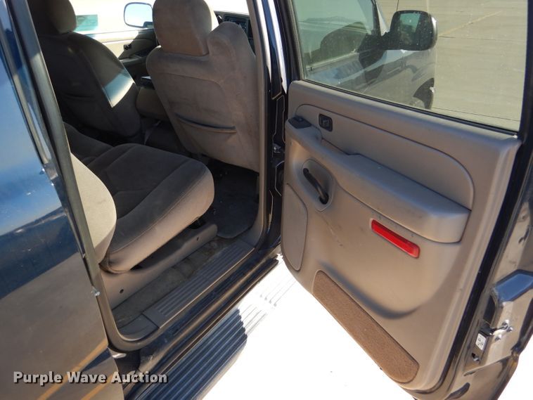 image for item DD4531 2005 GMC Yukon XL 1500 SUV