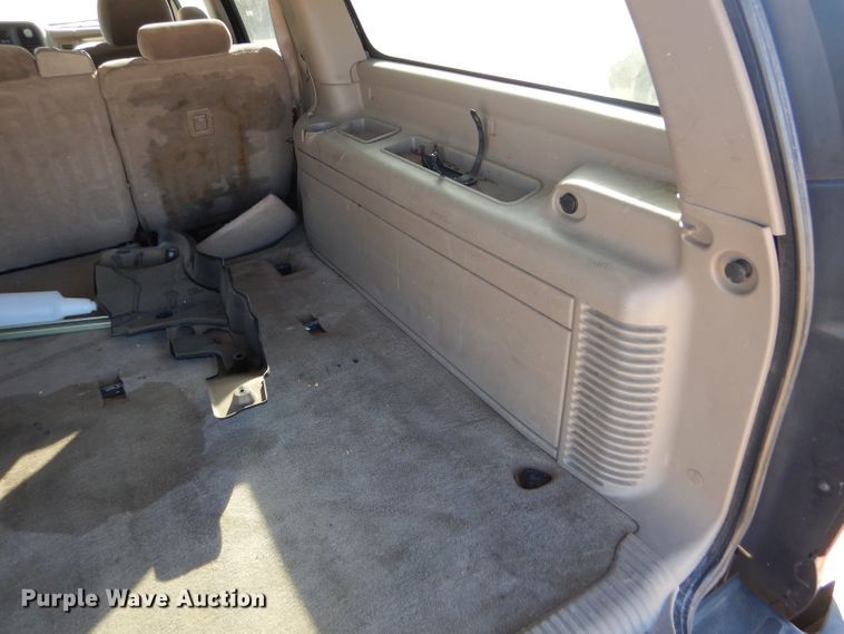 image for item DD4531 2005 GMC Yukon XL 1500 SUV