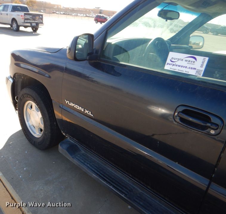 image for item DD4531 2005 GMC Yukon XL 1500 SUV