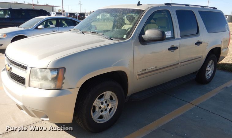 image for item DD4533 2007 Chevrolet Suburban 1500 LS SUV