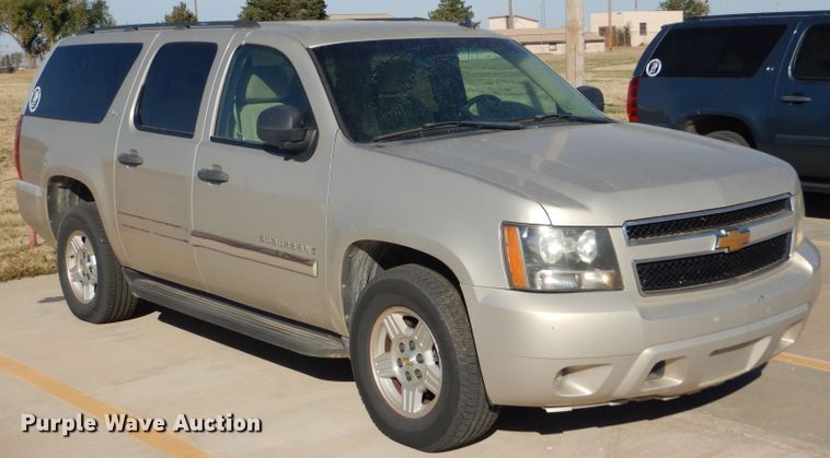 image for item DD4533 2007 Chevrolet Suburban 1500 LS SUV