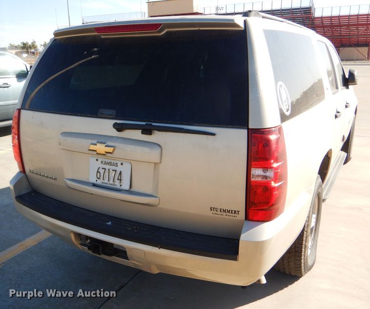 image for item DD4533 2007 Chevrolet Suburban 1500 LS SUV