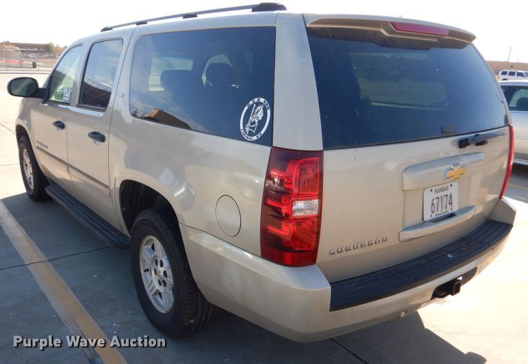 image for item DD4533 2007 Chevrolet Suburban 1500 LS SUV