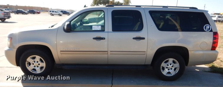image for item DD4533 2007 Chevrolet Suburban 1500 LS SUV