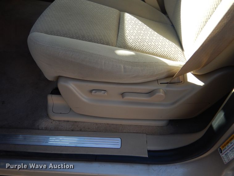 image for item DD4533 2007 Chevrolet Suburban 1500 LS SUV
