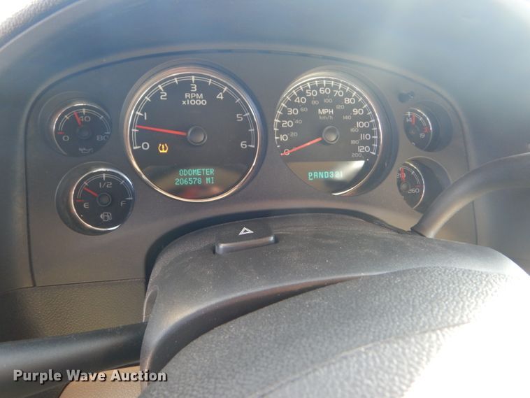 image for item DD4533 2007 Chevrolet Suburban 1500 LS SUV