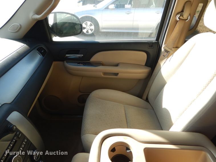 image for item DD4533 2007 Chevrolet Suburban 1500 LS SUV