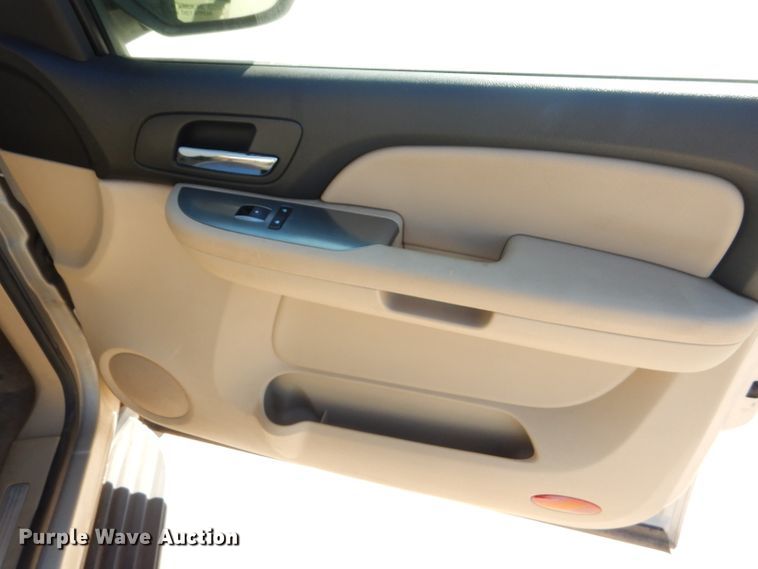 image for item DD4533 2007 Chevrolet Suburban 1500 LS SUV