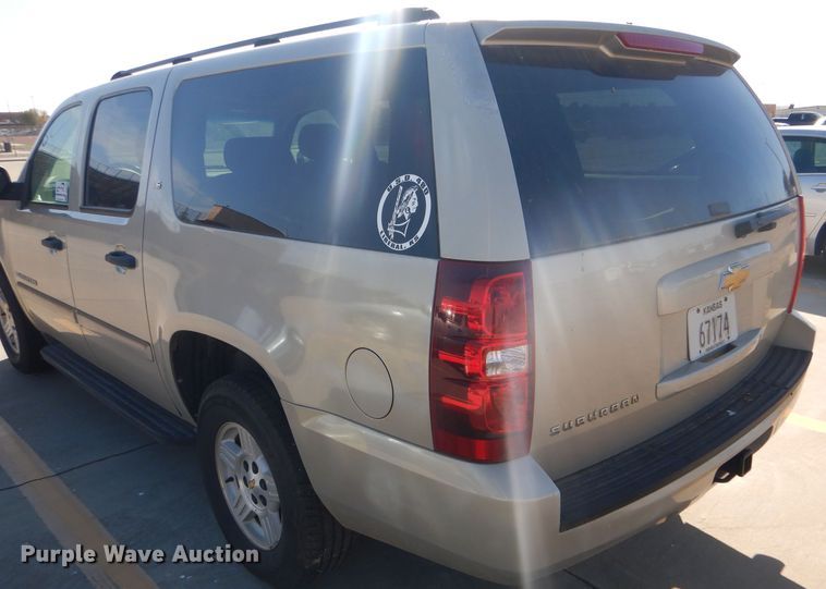 image for item DD4533 2007 Chevrolet Suburban 1500 LS SUV