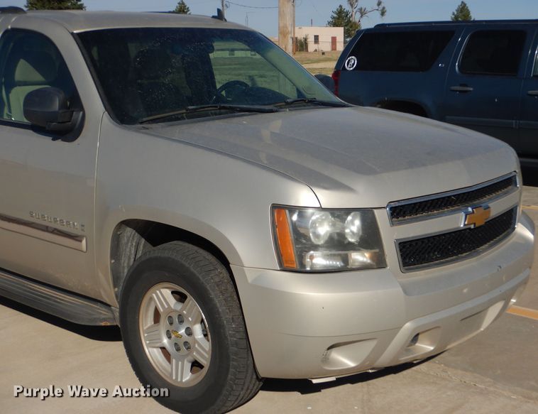 image for item DD4533 2007 Chevrolet Suburban 1500 LS SUV