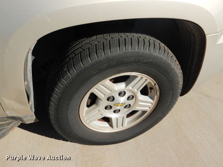 image for item DD4533 2007 Chevrolet Suburban 1500 LS SUV