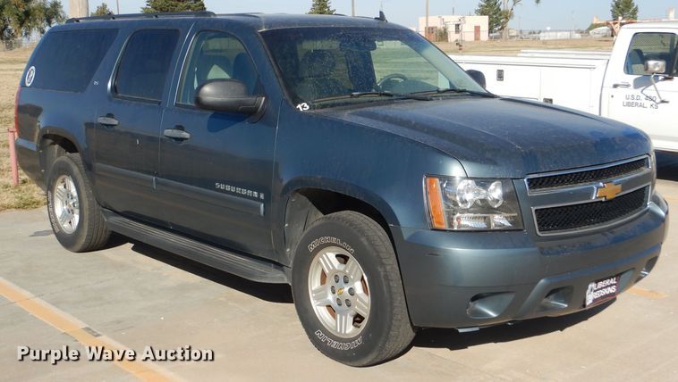 image for item DD4534 2008 Chevrolet Suburban 1500 LS SUV
