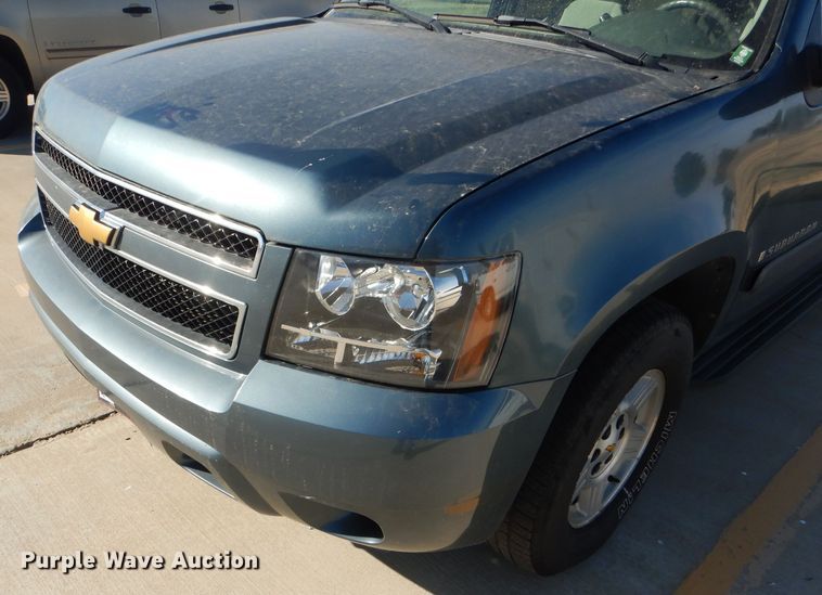 image for item DD4534 2008 Chevrolet Suburban 1500 LS SUV