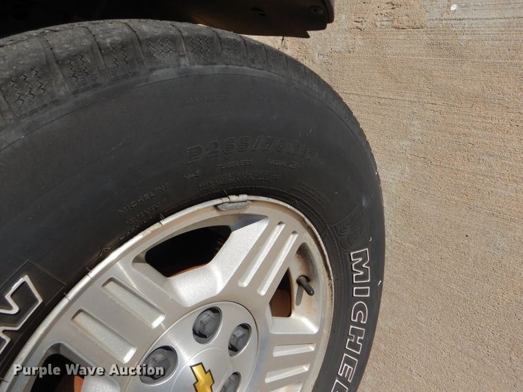 image for item DD4534 2008 Chevrolet Suburban 1500 LS SUV