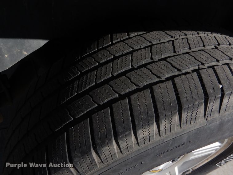 image for item DD4534 2008 Chevrolet Suburban 1500 LS SUV