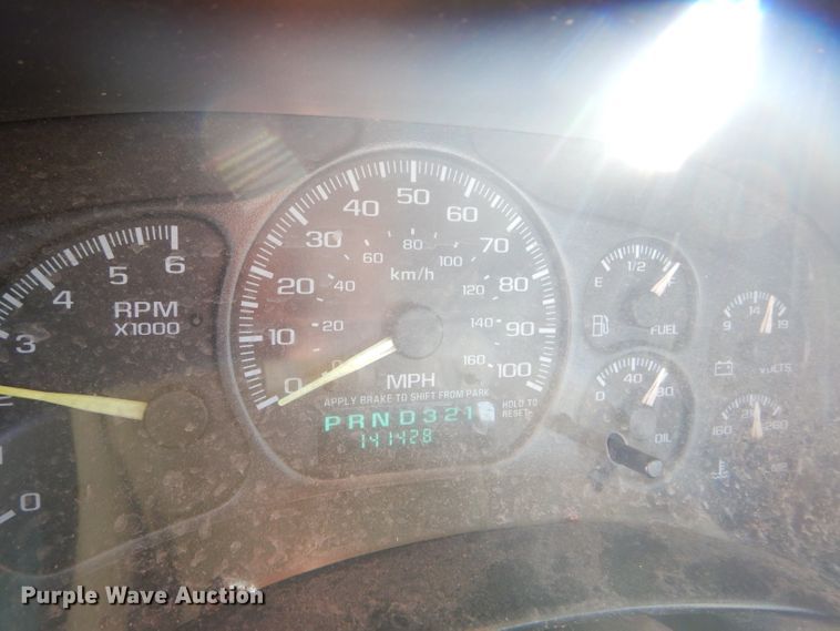 image for item DD4536 2002 GMC Sierra 1500 pickup truck