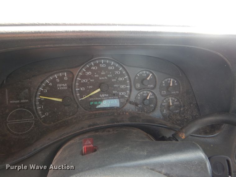 image for item DD4536 2002 GMC Sierra 1500 pickup truck