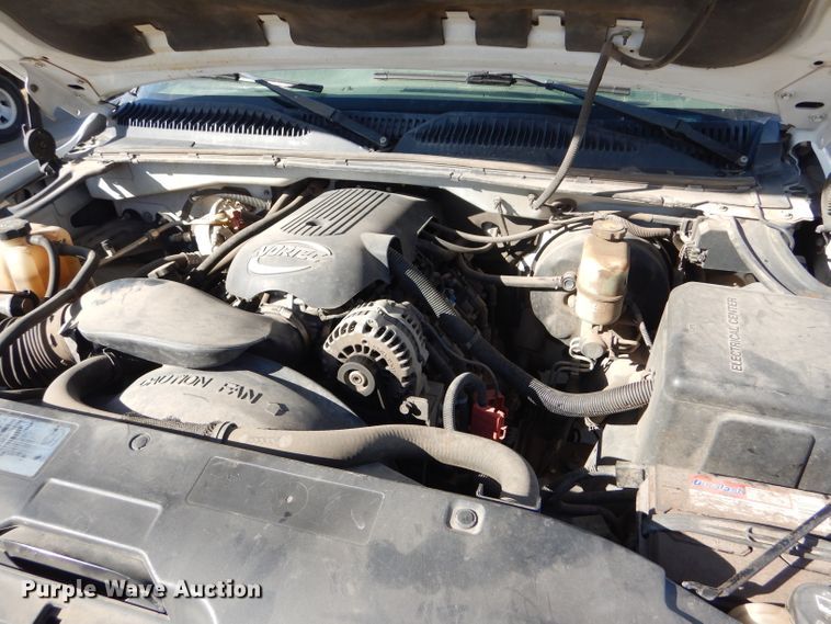 image for item DD4536 2002 GMC Sierra 1500 pickup truck