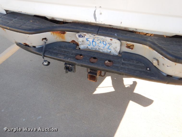 image for item DD4536 2002 GMC Sierra 1500 pickup truck