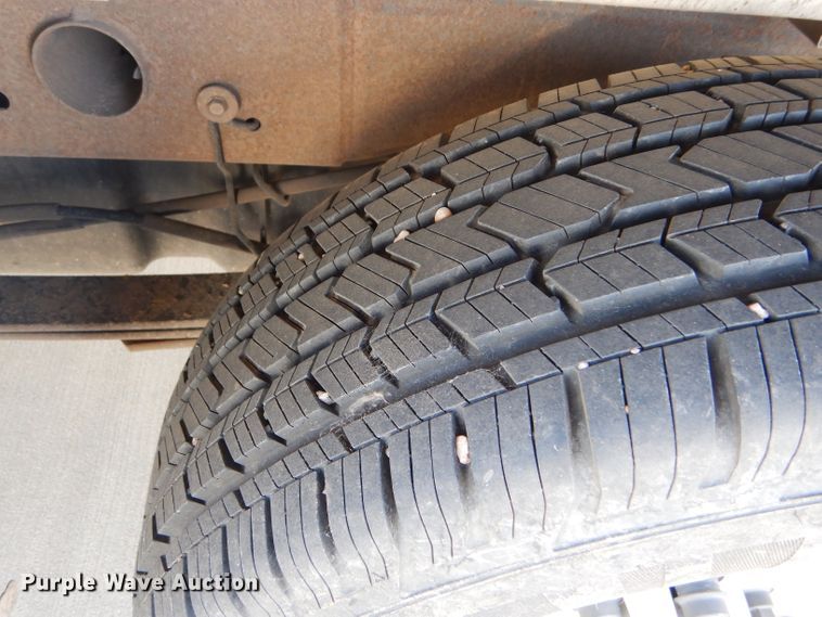 image for item DD4536 2002 GMC Sierra 1500 pickup truck