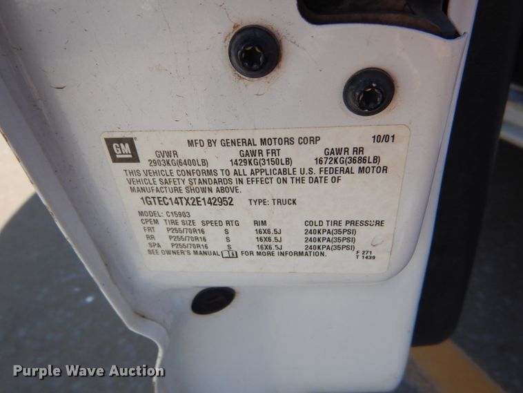 image for item DD4536 2002 GMC Sierra 1500 pickup truck