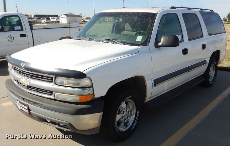 image for item DD4537 2003 Chevrolet Suburban 1500 SUV