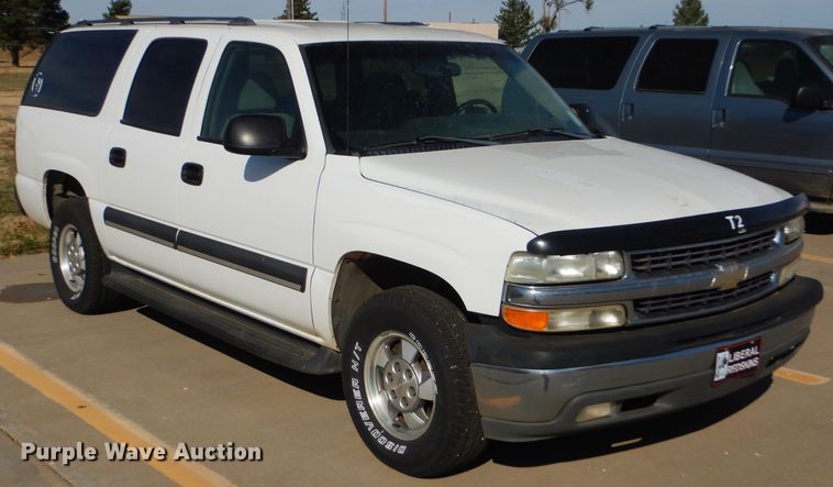 image for item DD4537 2003 Chevrolet Suburban 1500 SUV