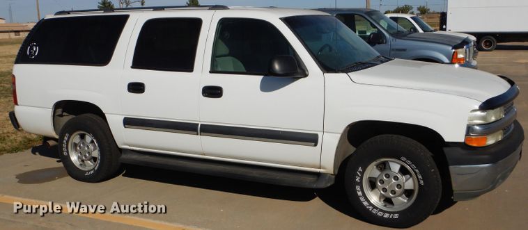 image for item DD4537 2003 Chevrolet Suburban 1500 SUV