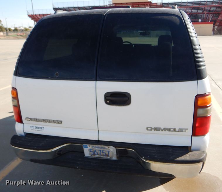 image for item DD4537 2003 Chevrolet Suburban 1500 SUV