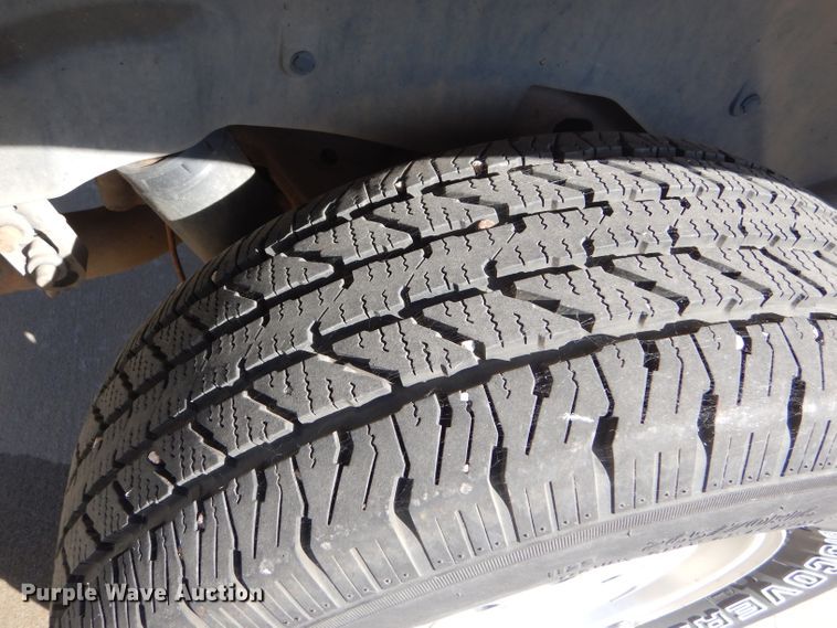 image for item DD4537 2003 Chevrolet Suburban 1500 SUV