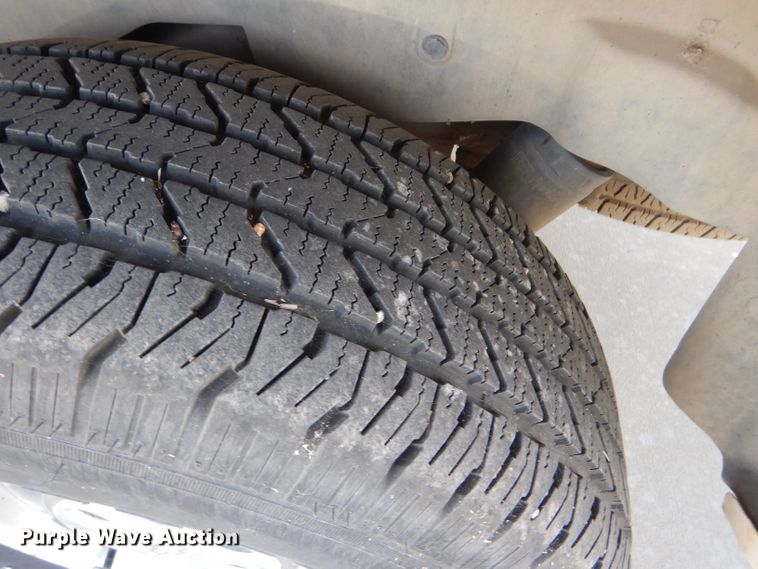 image for item DD4537 2003 Chevrolet Suburban 1500 SUV