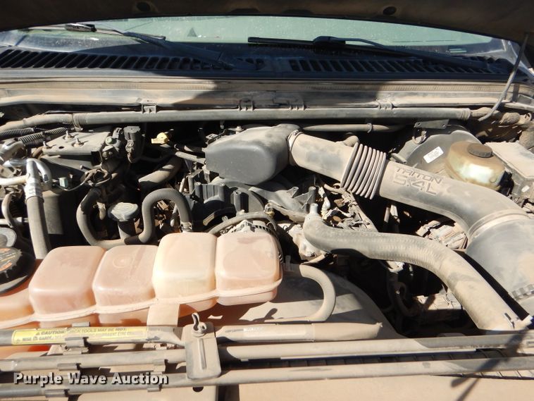 image for item DD4538 2000 Ford Excursion SUV