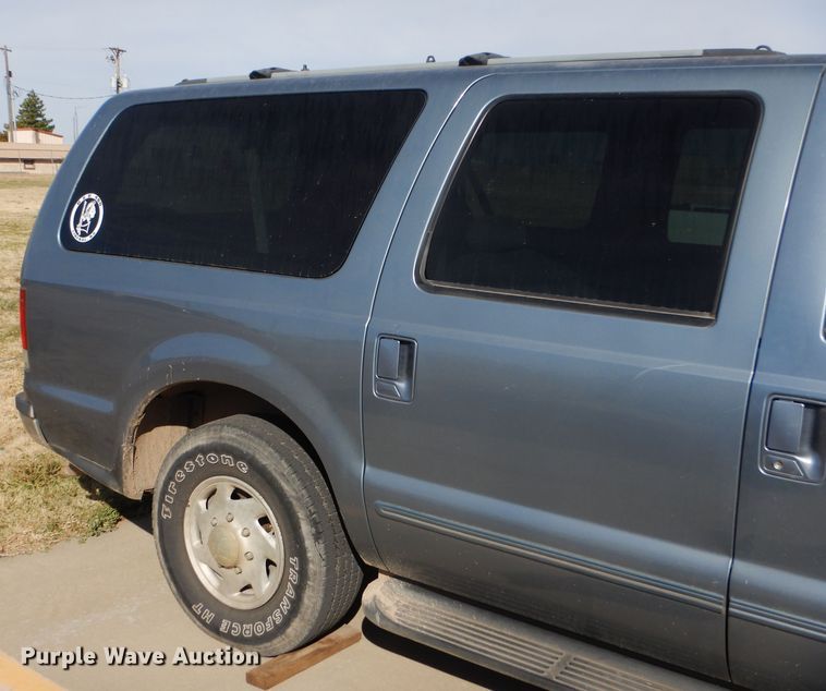 image for item DD4538 2000 Ford Excursion SUV