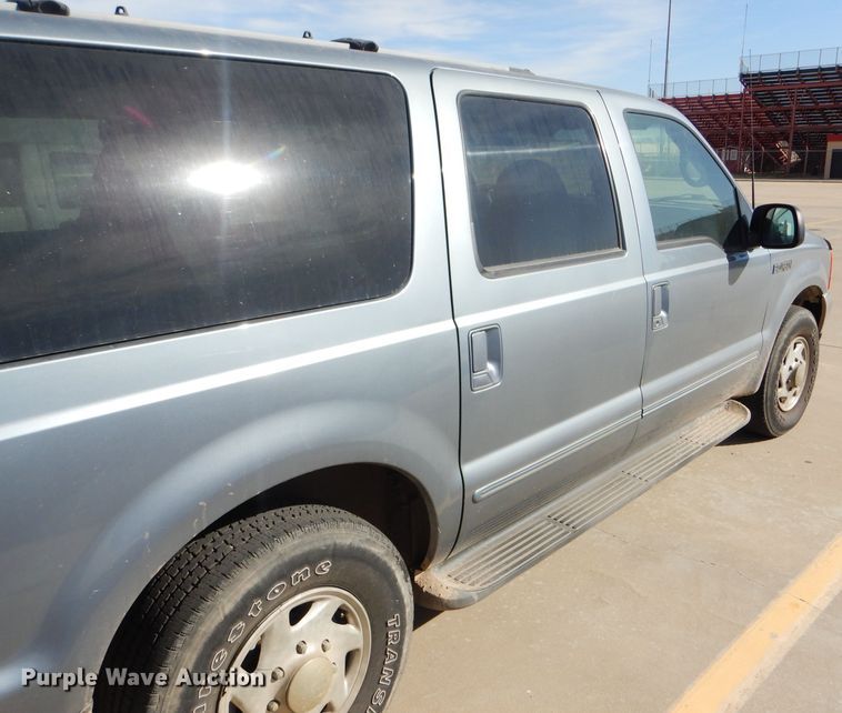 image for item DD4538 2000 Ford Excursion SUV