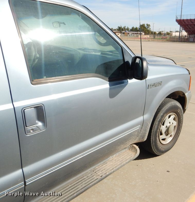 image for item DD4538 2000 Ford Excursion SUV