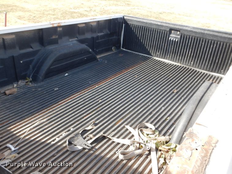 image for item DD4539 2000 GMC Sierra 1500 pickup truck