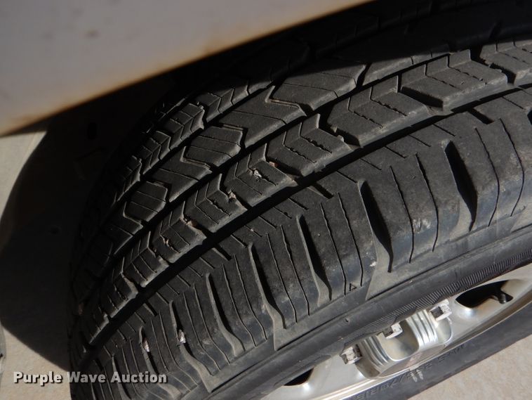 image for item DD4539 2000 GMC Sierra 1500 pickup truck