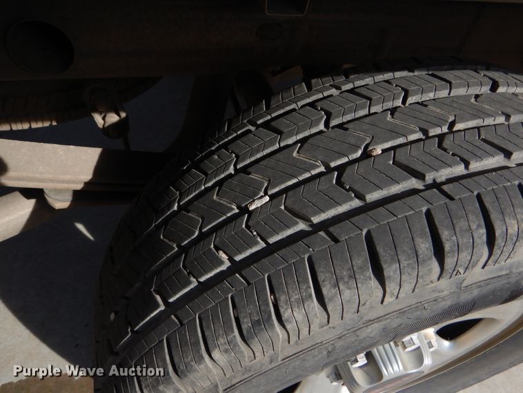 image for item DD4539 2000 GMC Sierra 1500 pickup truck