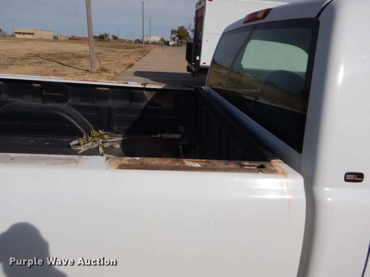 image for item DD4539 2000 GMC Sierra 1500 pickup truck